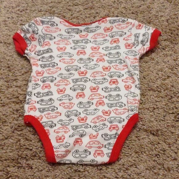 Quacker Jack Boys size 0-3 months white black red onesie car truck dog print - Picture 4 of 4
